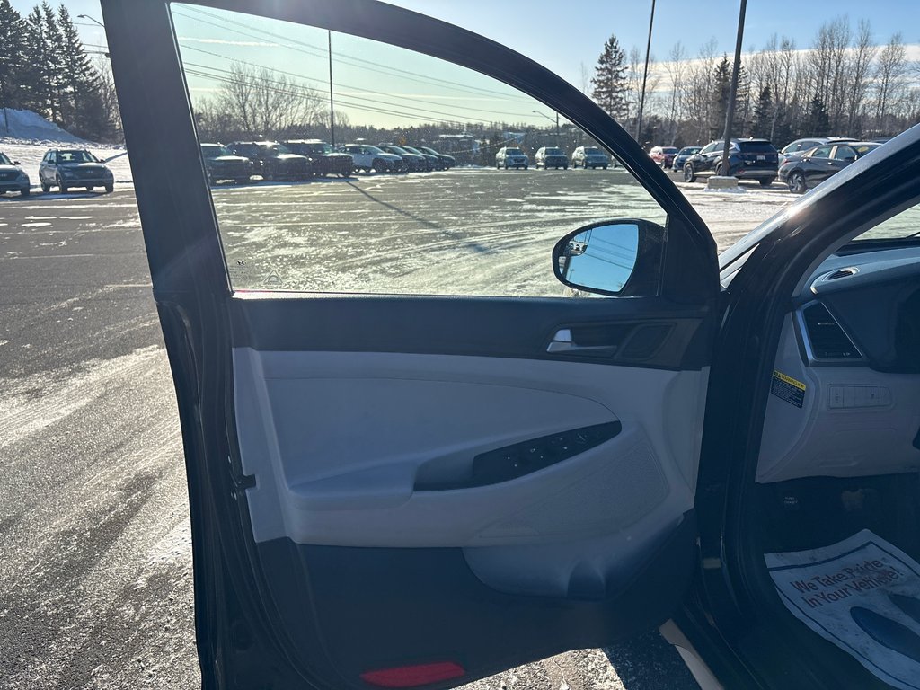 2017 Hyundai Tucson in Bathurst, New Brunswick - 8 - w1024h768px
