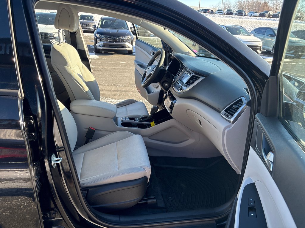 2017 Hyundai Tucson in Bathurst, New Brunswick - 11 - w1024h768px