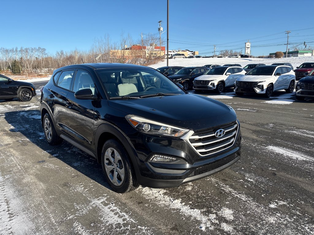 2017 Hyundai Tucson in Bathurst, New Brunswick - 2 - w1024h768px