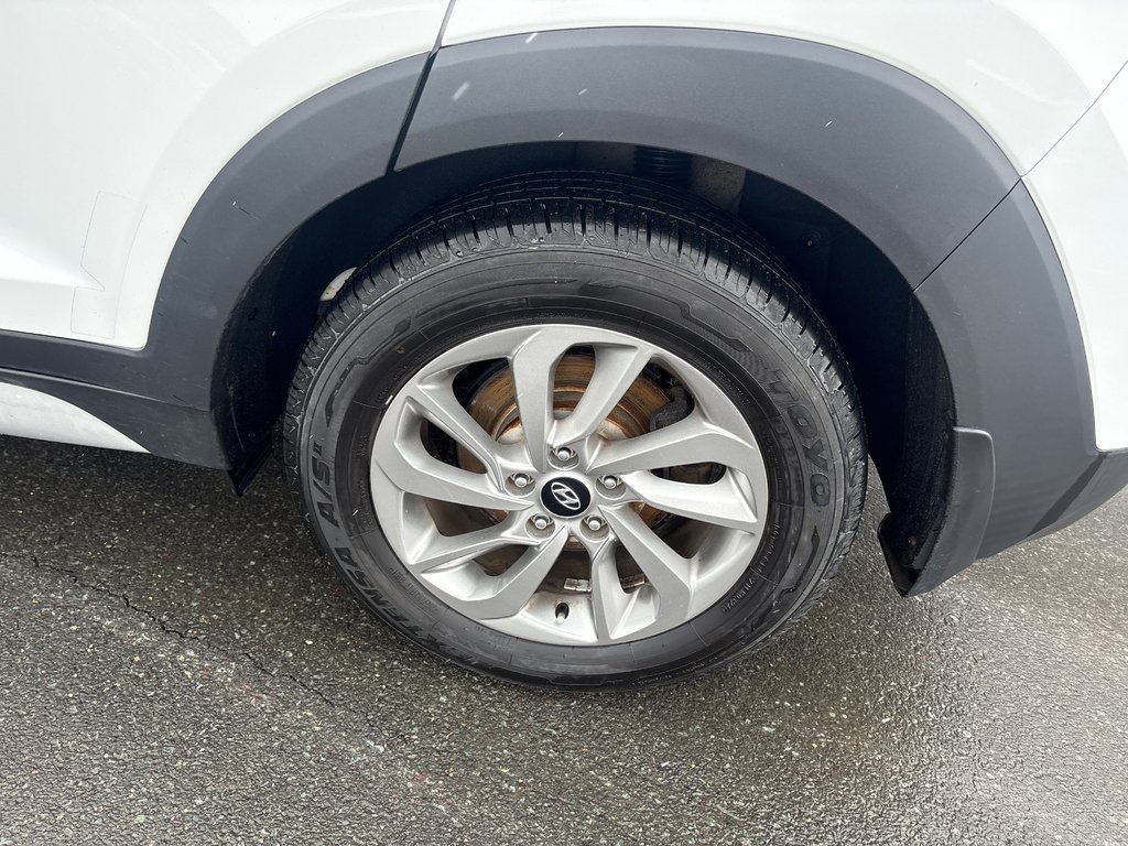 2017 Hyundai Tucson Luxury in Bathurst, New Brunswick - 16 - w1024h768px
