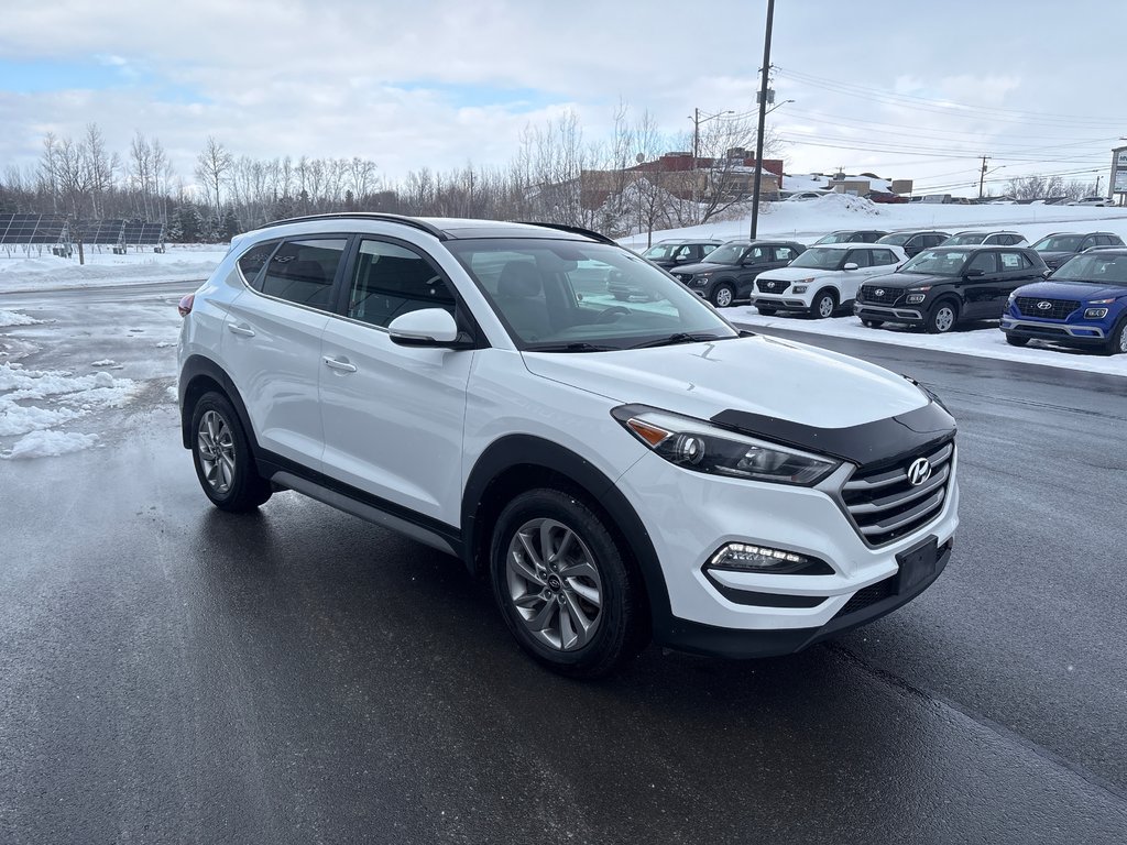 2017 Hyundai Tucson Luxury in Bathurst, New Brunswick - 3 - w1024h768px