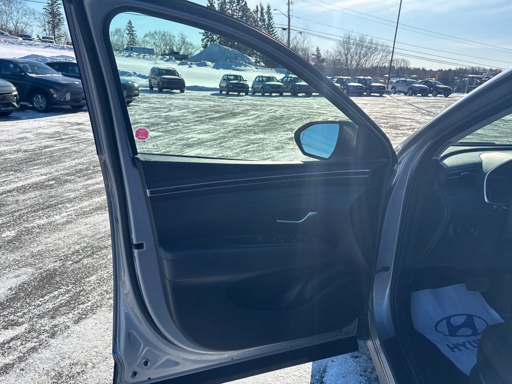 2022 Hyundai Tucson Essential in Bathurst, New Brunswick - 10 - w1024h768px