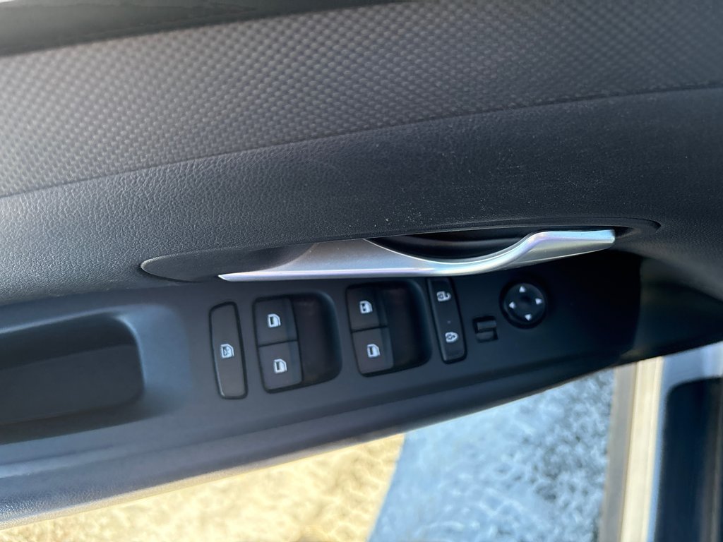 2022 Hyundai Tucson Essential in Bathurst, New Brunswick - 11 - w1024h768px