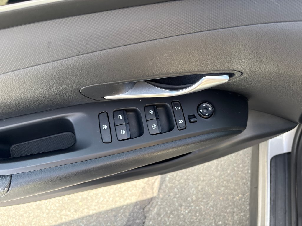 2022 Hyundai Tucson Preferred in Bathurst, New Brunswick - 24 - w1024h768px