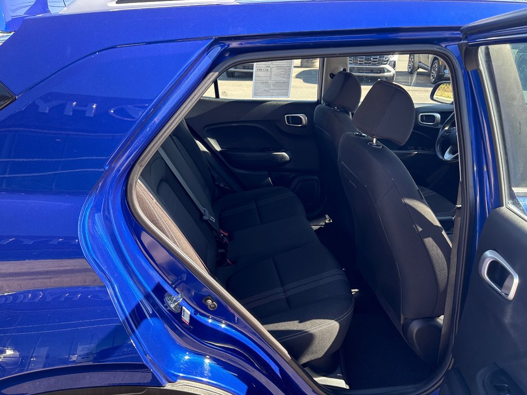 2021 Hyundai Venue Preferred in Bathurst, New Brunswick - 22 - w1024h768px