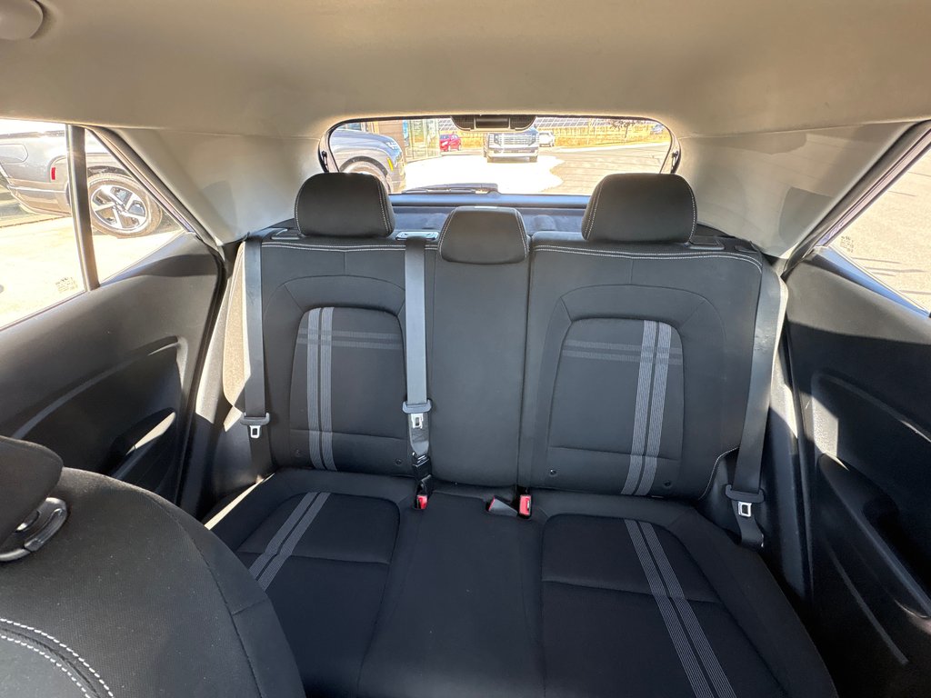 2021 Hyundai Venue Preferred in Bathurst, New Brunswick - 25 - w1024h768px
