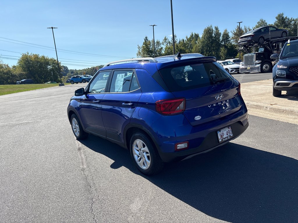 2021 Hyundai Venue Preferred in Bathurst, New Brunswick - 8 - w1024h768px