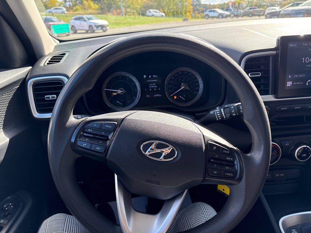 2022 Hyundai Venue Essential in Bathurst, New Brunswick - 20 - w1024h768px