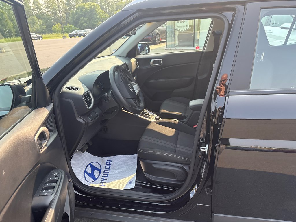 Hyundai Venue Preferred IVT 2025 à Bathurst, Nouveau-Brunswick - 9 - w1024h768px