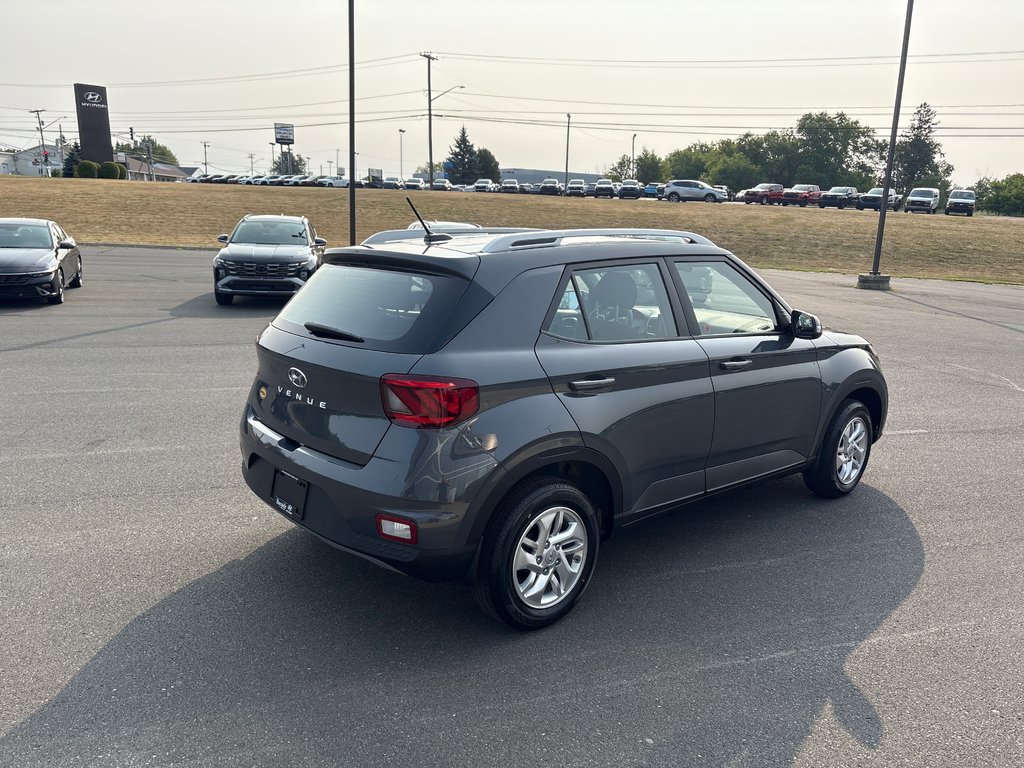 2025 Hyundai Venue Preferred IVT in Bathurst, New Brunswick - 7 - w1024h768px