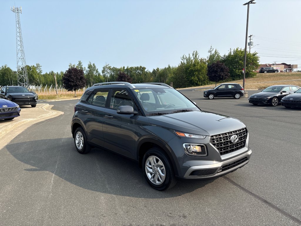 2025 Hyundai Venue Preferred IVT in Bathurst, New Brunswick - 4 - w1024h768px