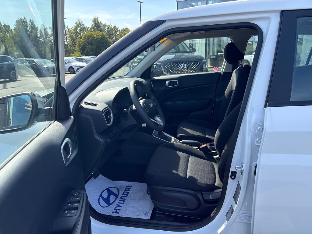 2025 Hyundai Venue Essential IVT in Bathurst, New Brunswick - 8 - w1024h768px