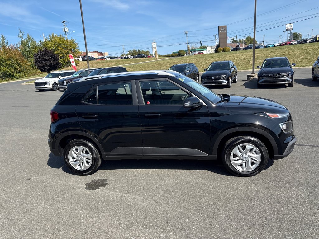 2025 Hyundai Venue Preferred IVT in Bathurst, New Brunswick - 4 - w1024h768px