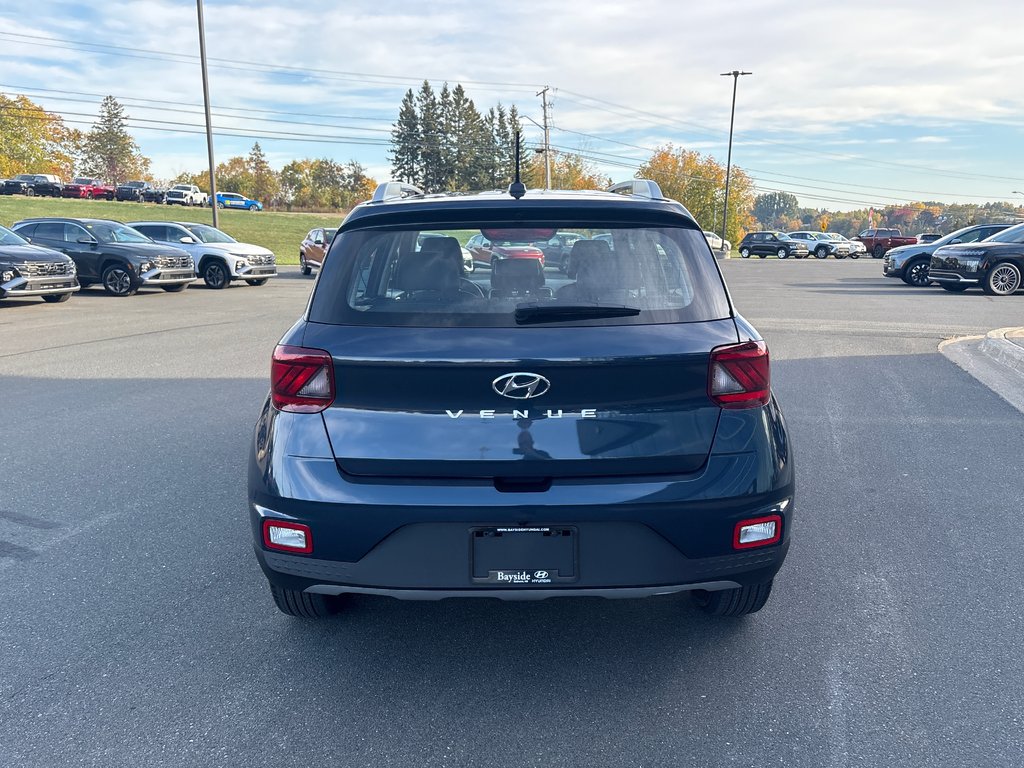 2026 Hyundai Venue Ultimate IVT w/Denim Interior in Bathurst, New Brunswick - 6 - w1024h768px