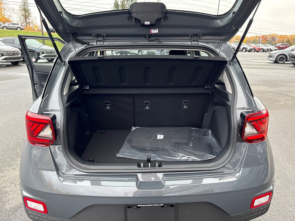 2026 Hyundai Venue Essential IVT in Bathurst, New Brunswick - 7 - w1024h768px