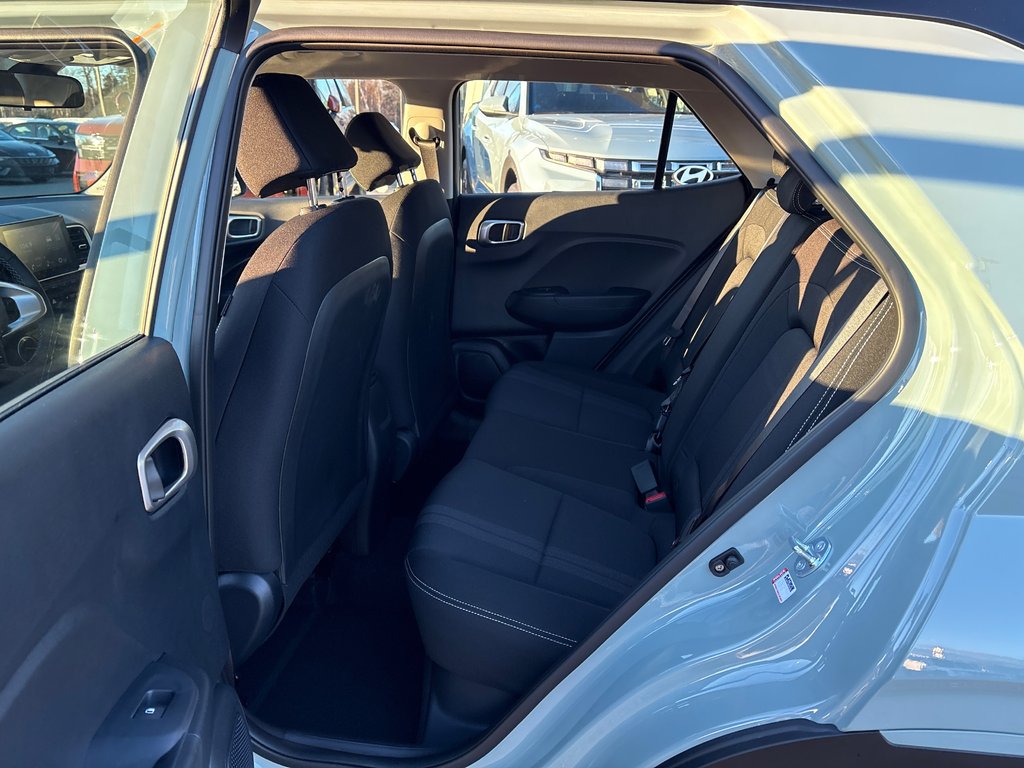 2026 Hyundai Venue Preferred IVT w/Two-Tone in Bathurst, New Brunswick - 3 - w1024h768px