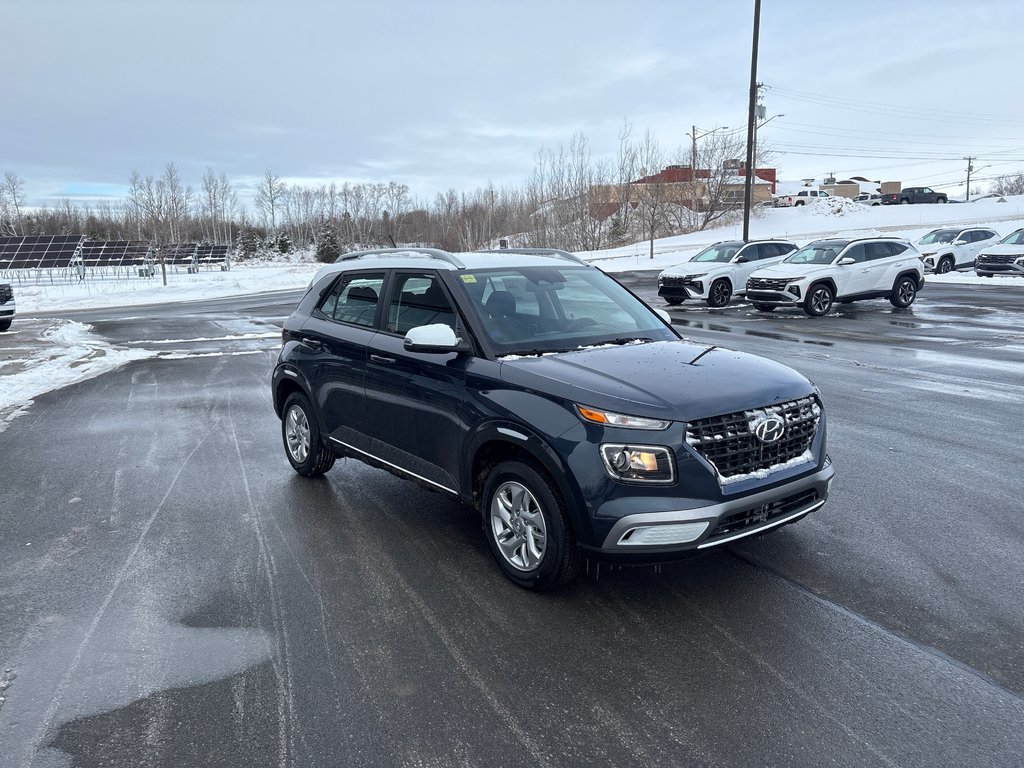 2026 Hyundai Venue Preferred IVT w/Two-Tone in Bathurst, New Brunswick - 7 - w1024h768px