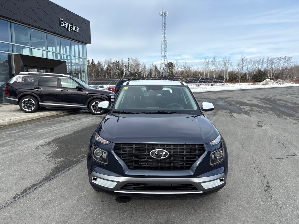2026 Hyundai Venue Essential IVT w/Two-Tone in Bathurst, New Brunswick - 2 - w1024h768px