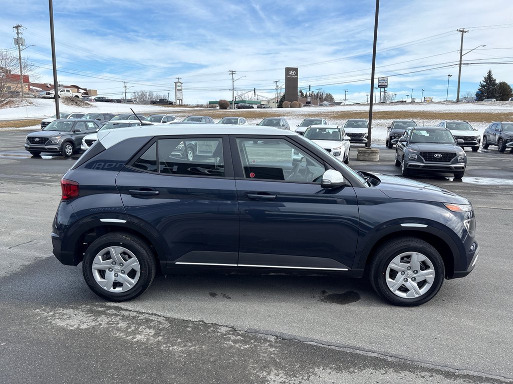 2026 Hyundai Venue Essential IVT w/Two-Tone in Bathurst, New Brunswick - 5 - w1024h768px
