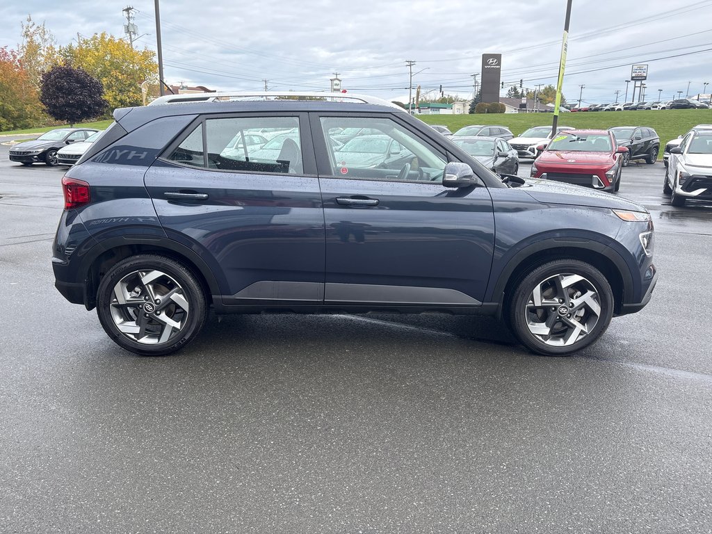 Hyundai Venue Ultimate IVT w/Denim Interior 2026 à Bathurst, Nouveau-Brunswick - 9 - w1024h768px