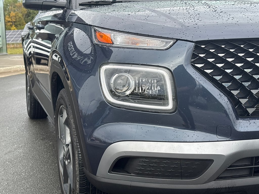 Hyundai Venue Ultimate IVT w/Denim Interior 2026 à Bathurst, Nouveau-Brunswick - 3 - w1024h768px