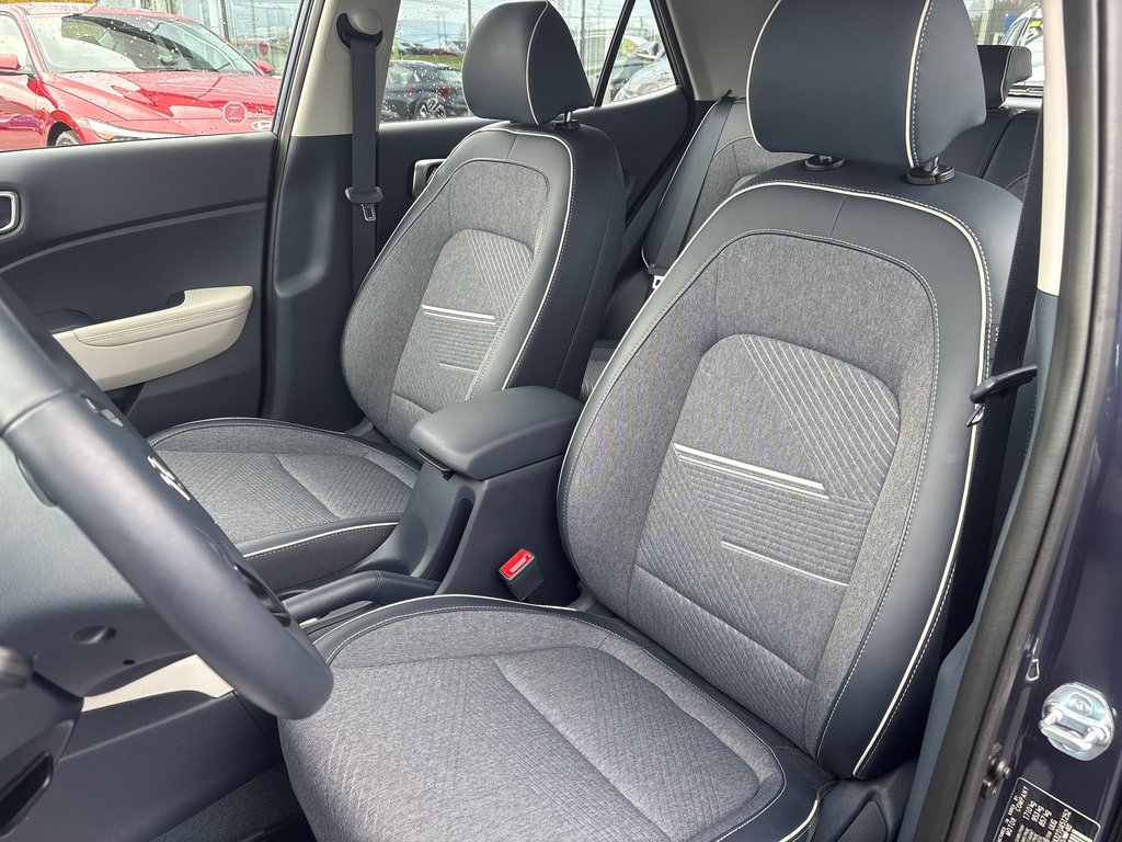Hyundai Venue Ultimate IVT w/Denim Interior 2026 à Bathurst, Nouveau-Brunswick - 7 - w1024h768px