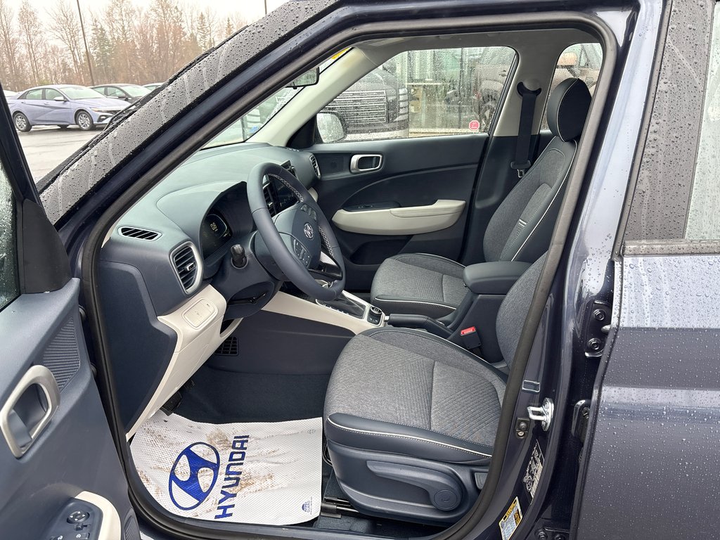2026 Hyundai Venue Ultimate IVT w/Denim Interior in Bathurst, New Brunswick - 8 - w1024h768px