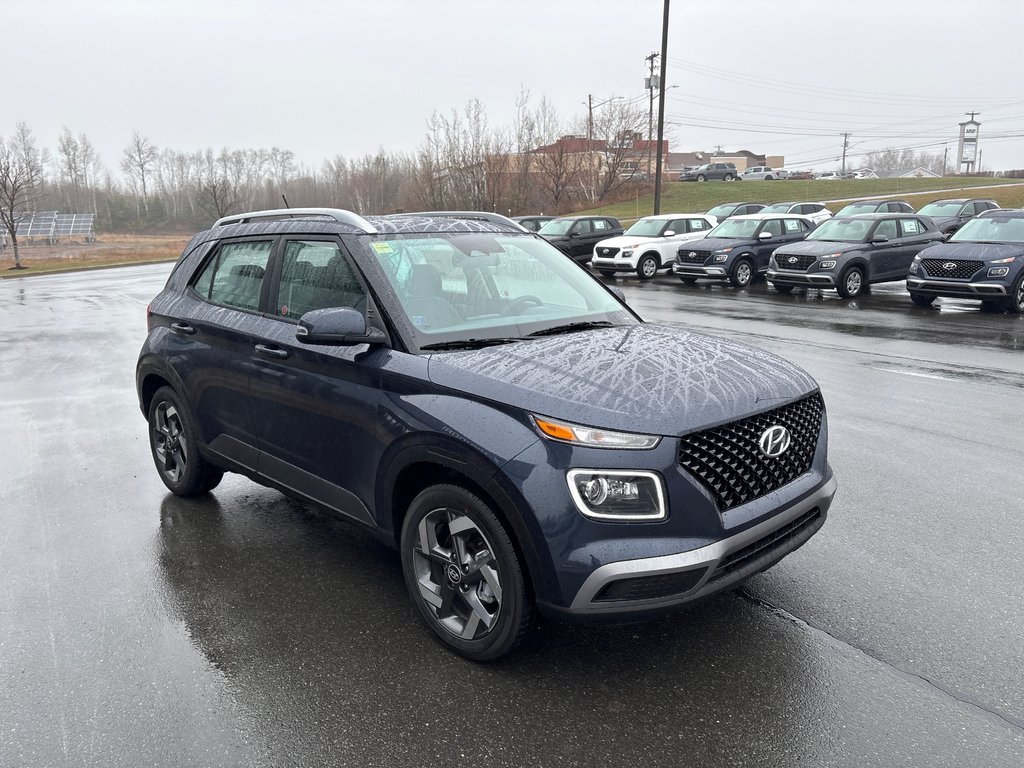 2026 Hyundai Venue Ultimate IVT w/Denim Interior in Bathurst, New Brunswick - 3 - w1024h768px