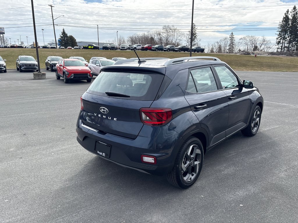 2026 Hyundai Venue Ultimate IVT w/Denim Interior in Bathurst, New Brunswick - 4 - w1024h768px
