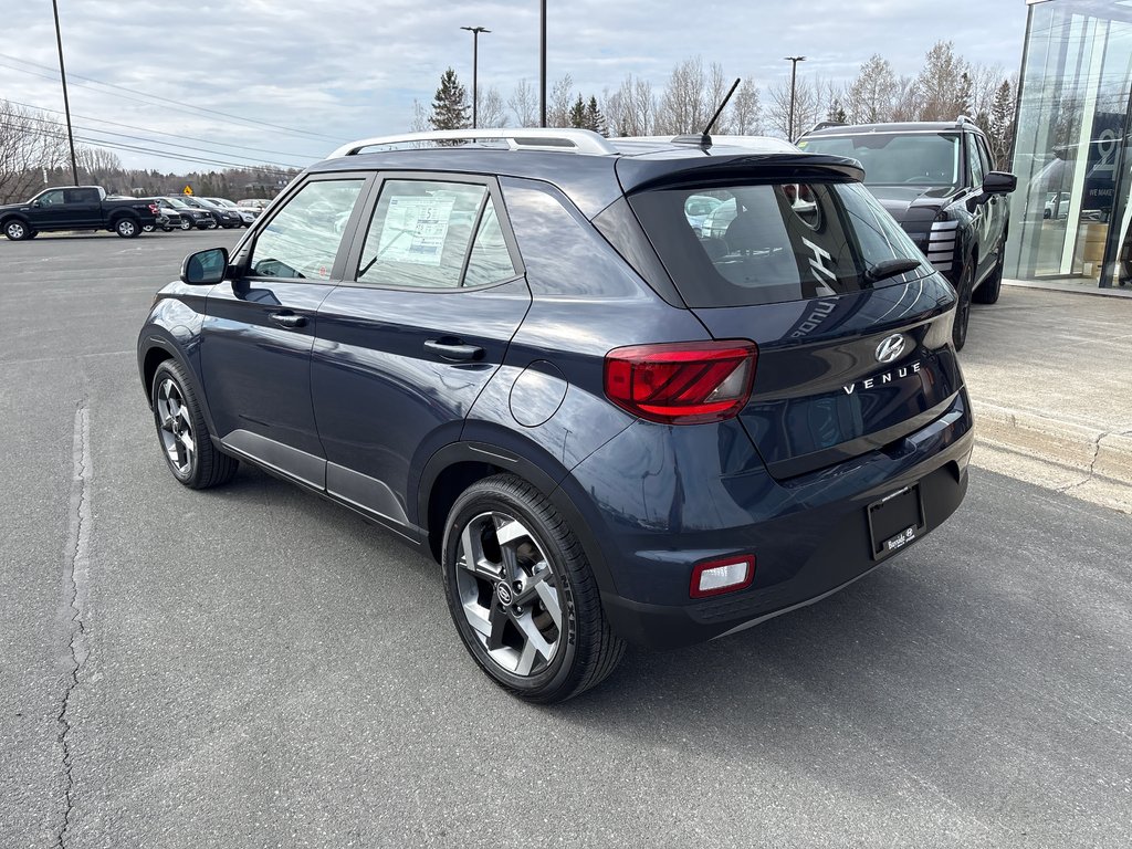 2026 Hyundai Venue Ultimate IVT w/Denim Interior in Bathurst, New Brunswick - 6 - w1024h768px