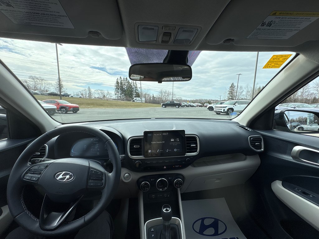 2026 Hyundai Venue Ultimate IVT w/Denim Interior in Bathurst, New Brunswick - 9 - w1024h768px