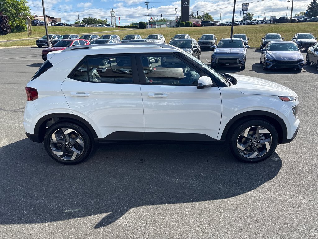 2026 Hyundai Venue Ultimate IVT w/Black Interior in Bathurst, New Brunswick - 5 - w1024h768px