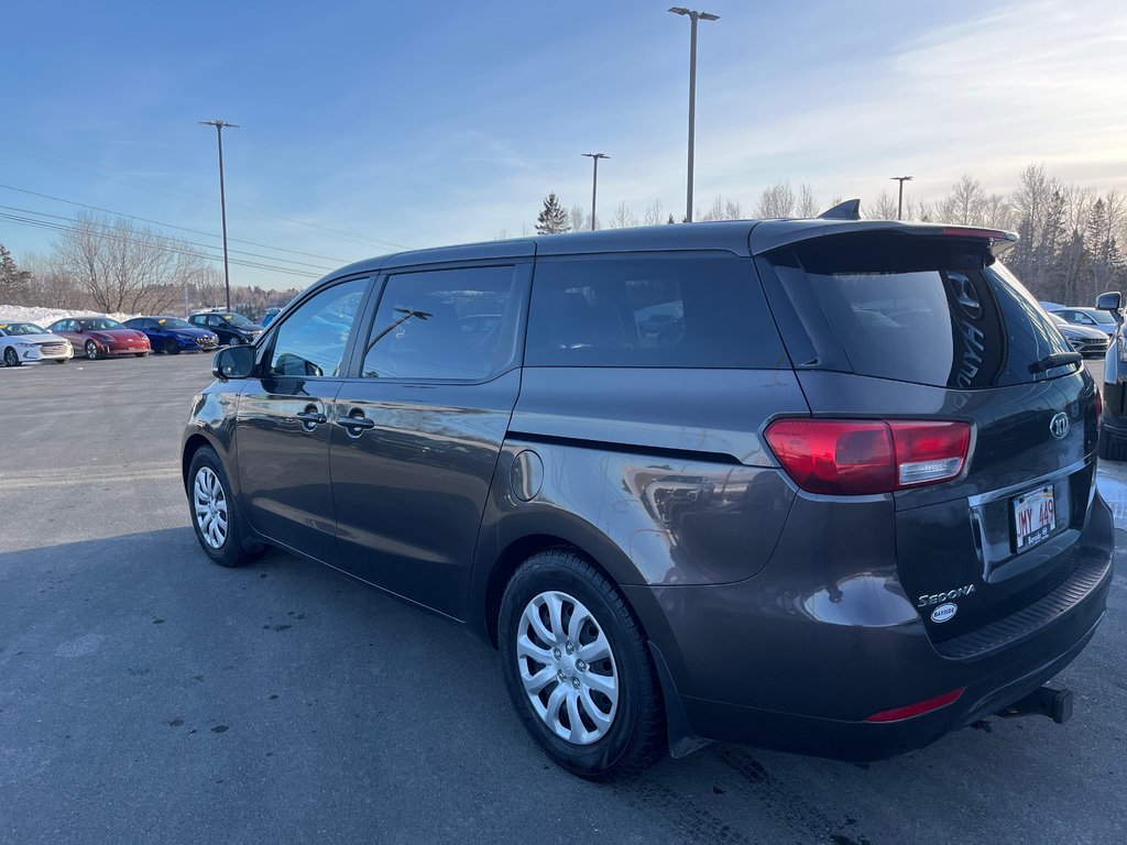 2016 Kia Sedona L in Bathurst, New Brunswick - 8 - w1024h768px