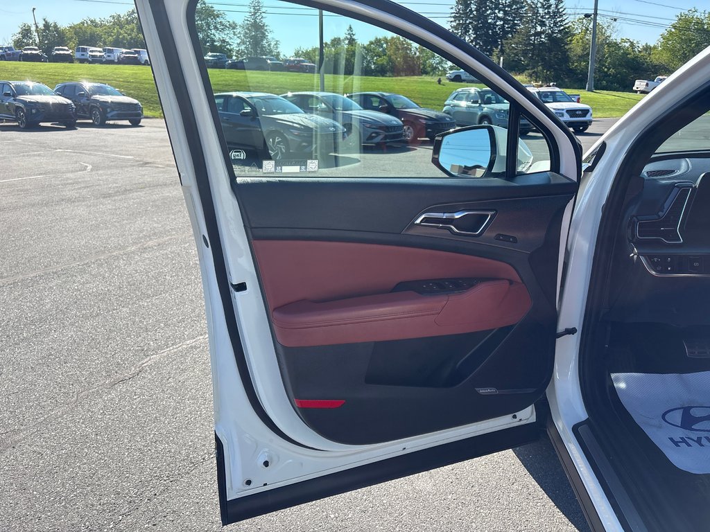 2023 Kia Sportage Plug-In Hybrid SX in Bathurst, New Brunswick - 10 - w1024h768px