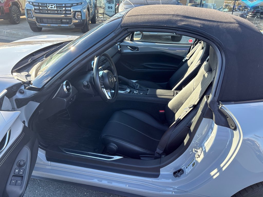 Mazda MX-5 GT 2024 à Bathurst, Nouveau-Brunswick - 8 - w1024h768px