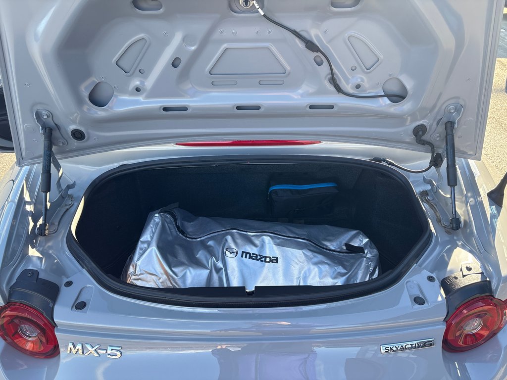 Mazda MX-5 GT 2024 à Bathurst, Nouveau-Brunswick - 14 - w1024h768px