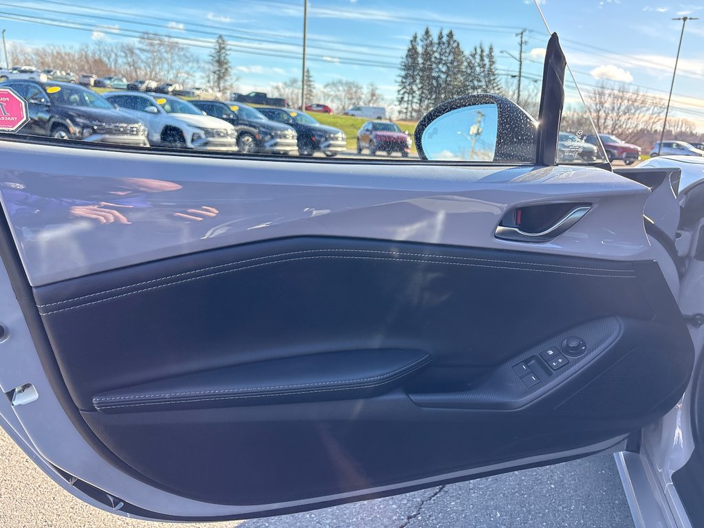Mazda MX-5 GT 2024 à Bathurst, Nouveau-Brunswick - 12 - w1024h768px