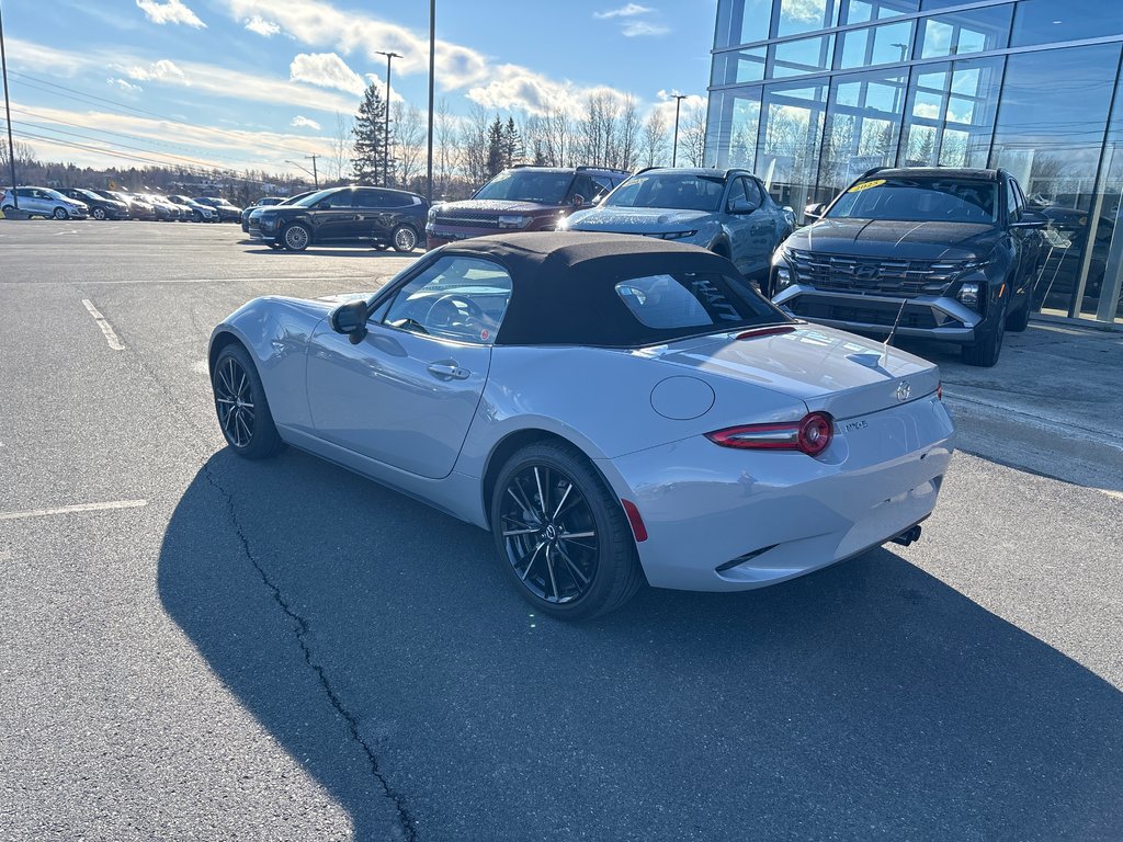 Mazda MX-5 GT 2024 à Bathurst, Nouveau-Brunswick - 7 - w1024h768px