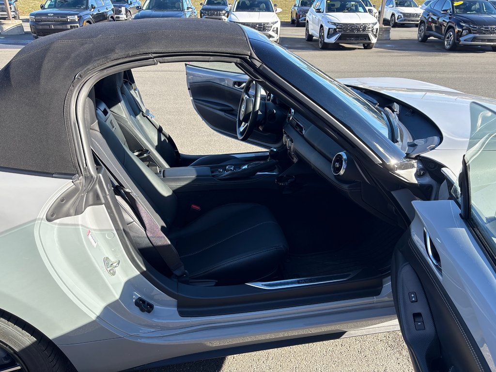 Mazda MX-5 GT 2024 à Bathurst, Nouveau-Brunswick - 9 - w1024h768px
