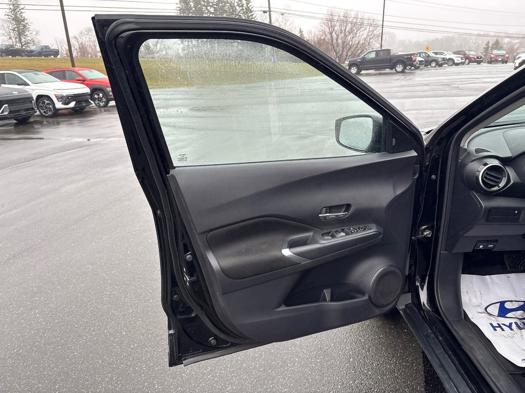 2024 Nissan Kicks SV in Bathurst, New Brunswick - 9 - w1024h768px