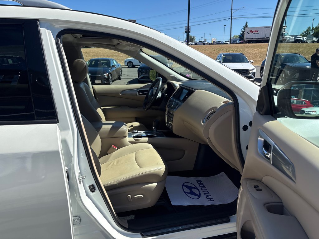 2018 Nissan Pathfinder in Bathurst, New Brunswick - 13 - w1024h768px
