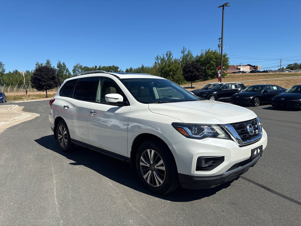 2018 Nissan Pathfinder in Bathurst, New Brunswick - 3 - w1024h768px