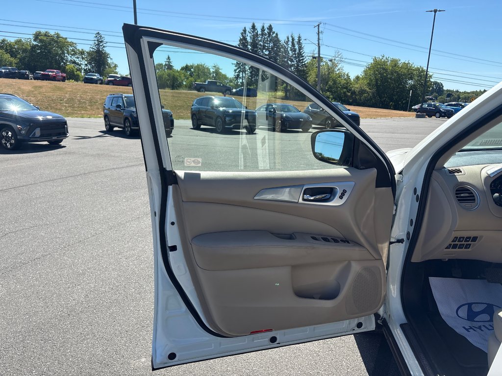 2018 Nissan Pathfinder in Bathurst, New Brunswick - 10 - w1024h768px