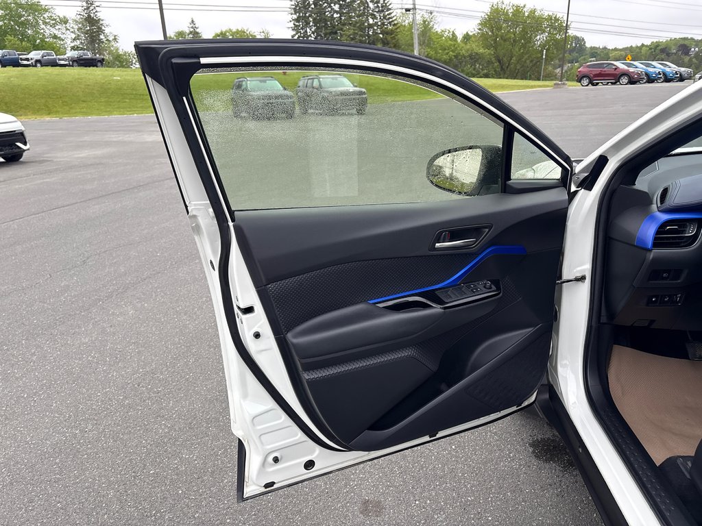 Toyota C-HR  2020 à Bathurst, Nouveau-Brunswick - 8 - w1024h768px