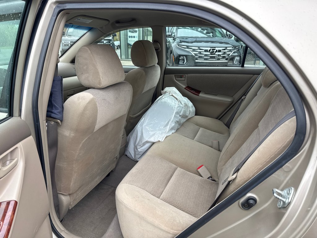 2006 Toyota Corolla in Bathurst, New Brunswick - 11 - w1024h768px
