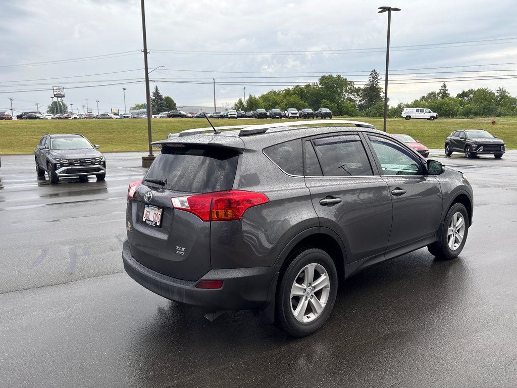 Toyota RAV4 XLE 2013 à Bathurst, Nouveau-Brunswick - 6 - w1024h768px