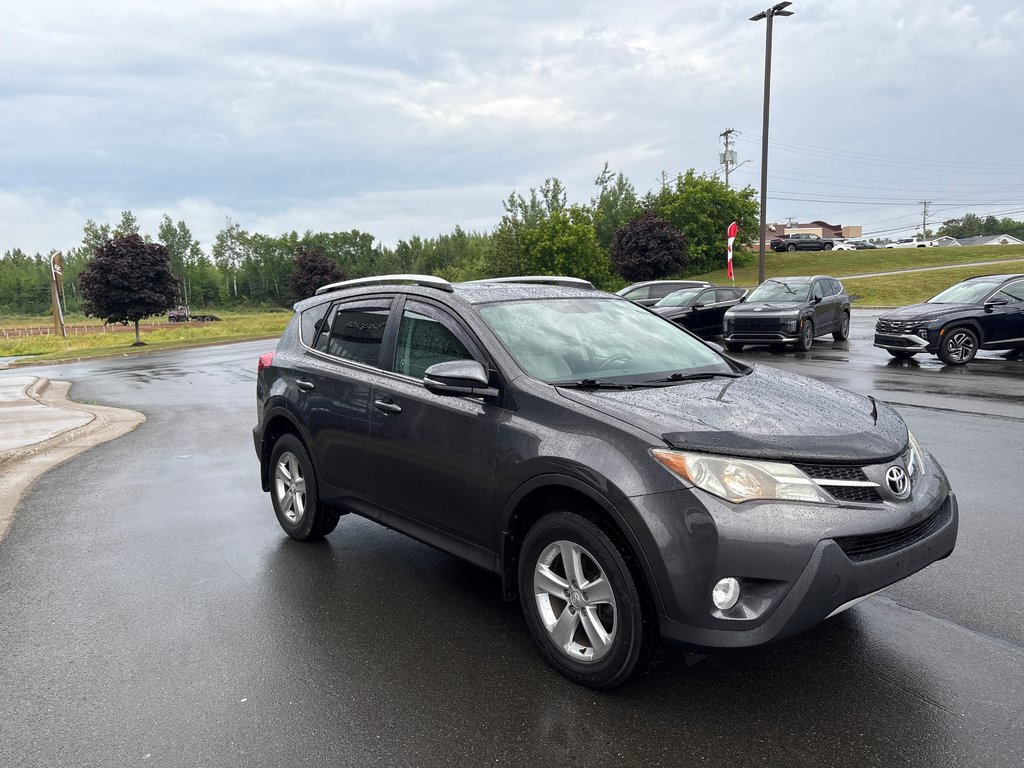 Toyota RAV4 XLE 2013 à Bathurst, Nouveau-Brunswick - 4 - w1024h768px