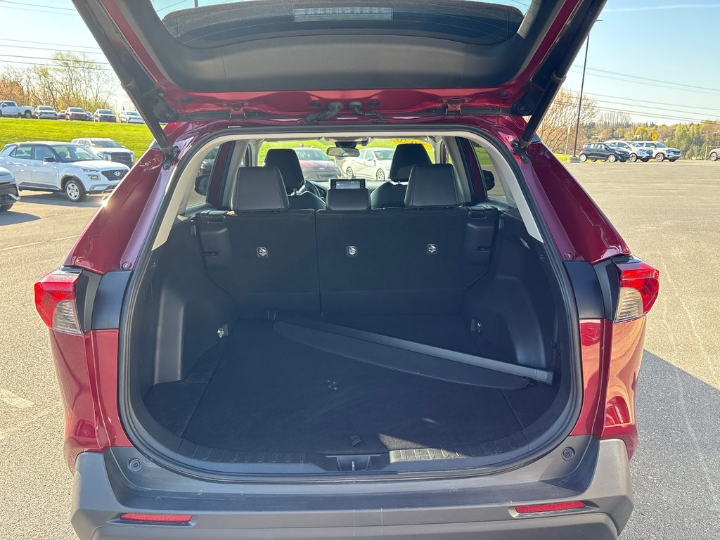 2020 Toyota RAV4 XLE in Bathurst, New Brunswick - 12 - w1024h768px