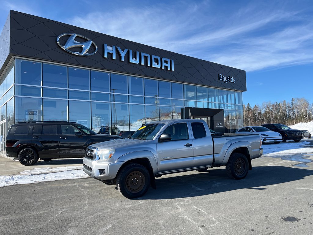 2015 Toyota Tacoma in Bathurst, New Brunswick - 1 - w1024h768px