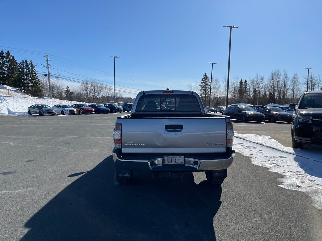 2015 Toyota Tacoma in Bathurst, New Brunswick - 6 - w1024h768px